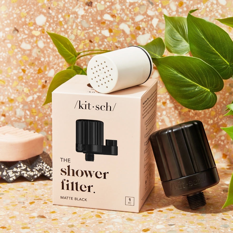 Kitsch Filtro Cabezal Ducha Para Agua Dura Suavizante Mejora el Cabello, las Uñas y la Piel Negro