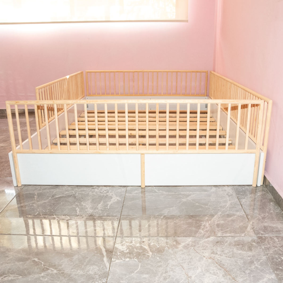 Cama cuna de madera para bebe con barandales removibles 