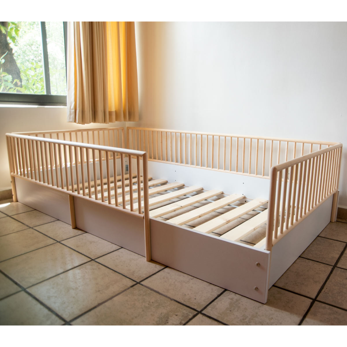 Cama cuna de madera para bebe con barandales removibles 