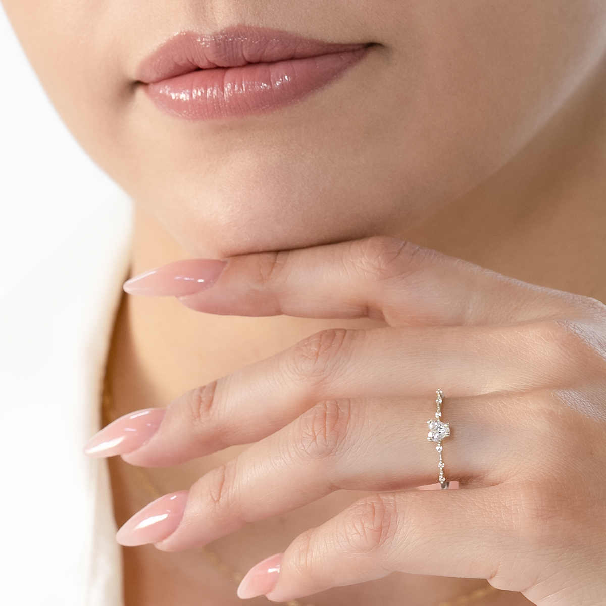 ANILLO DE PROMESA CON PIEDRA DALIA 10K ORO BLANCO ABBA JOYAS.