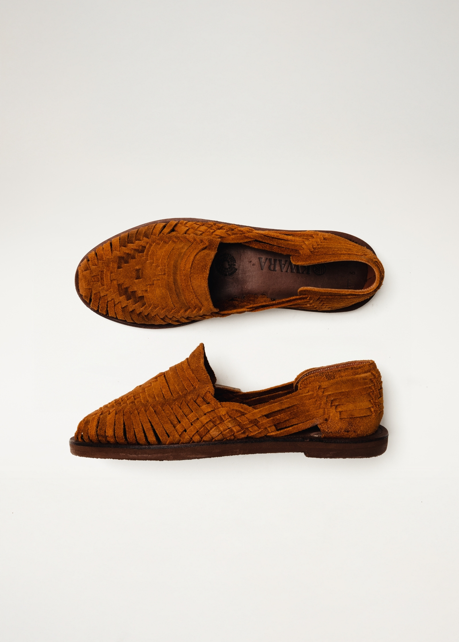 KWARA | HUARACHE ANDY GAMUZA MUJER CAMEL