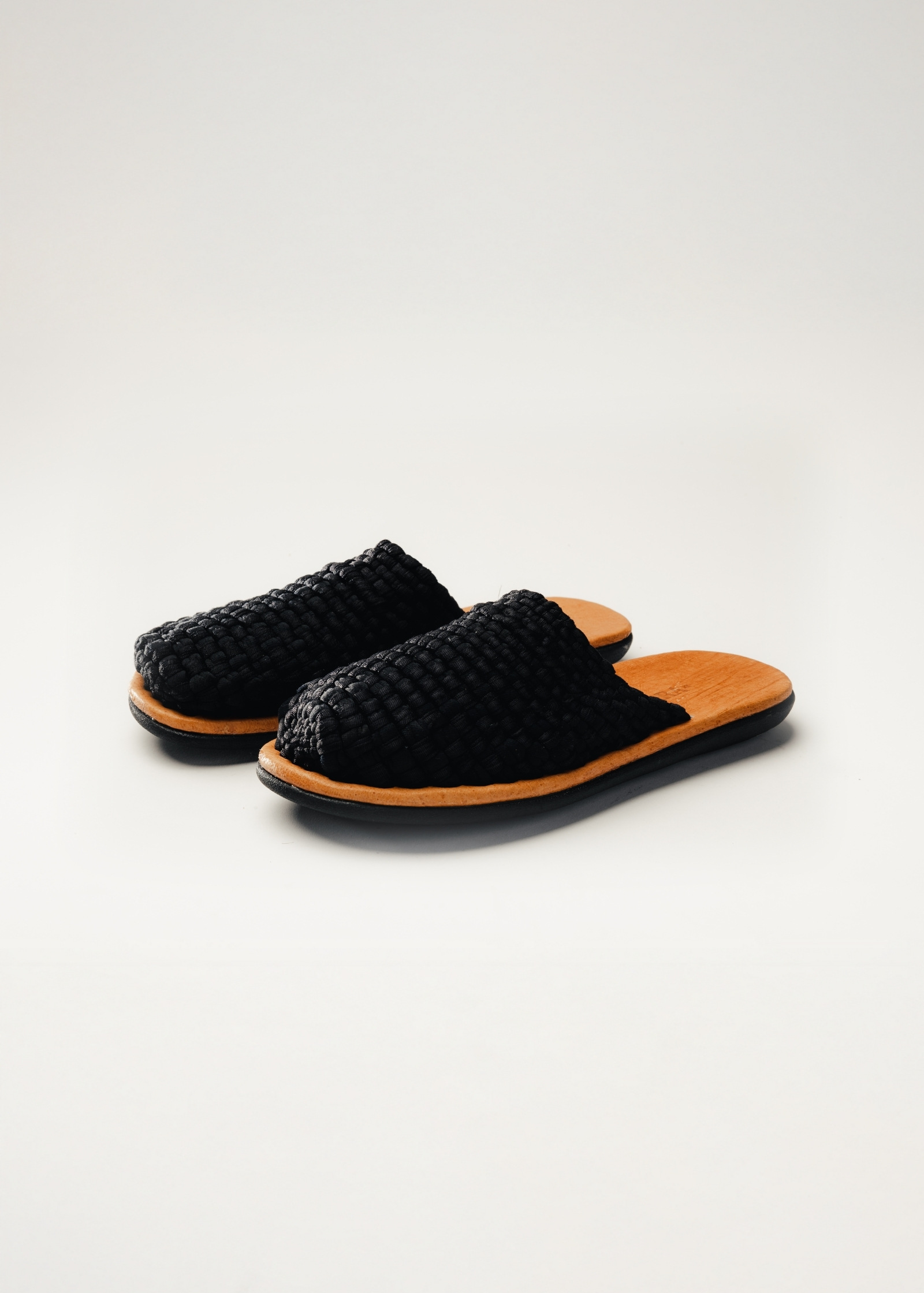 KWARA | HUARACHE  SUECO BASICO  HOMBRE NEGRO