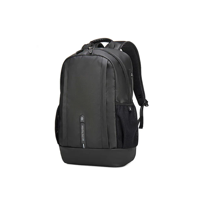 Mochila Escolar con espacio para laptop Arctic Hunter Modelo AH-B00386 