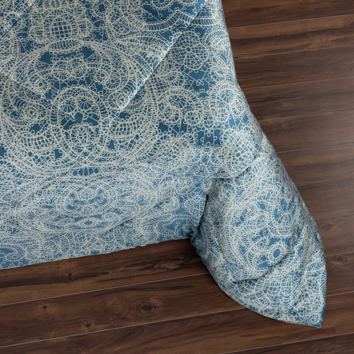 Cobertor Matrimonial Premium Edredón Invernal + Fundas (Arabella). ESQUIMAL.