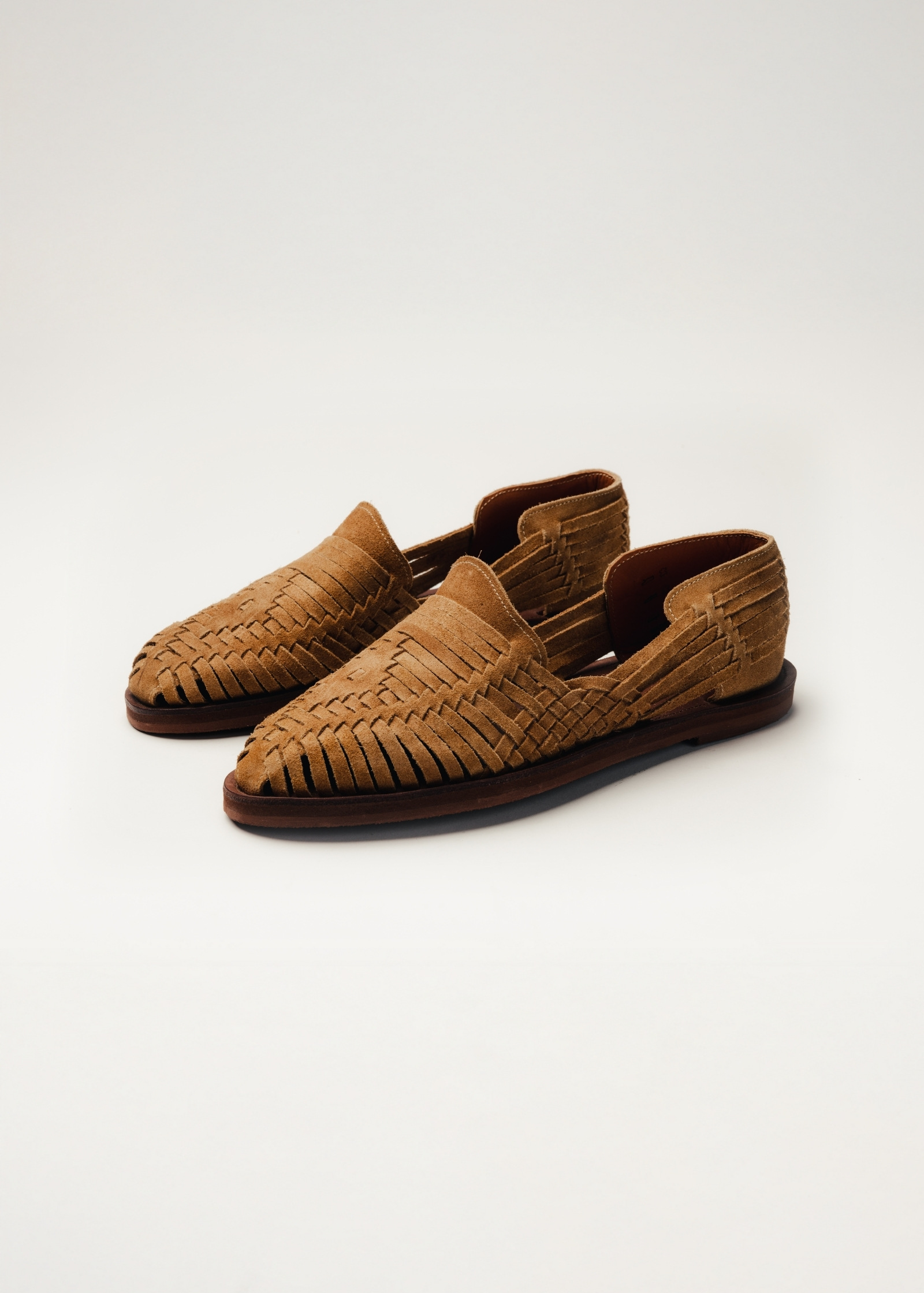 KWARA | ANDY AMARILLO  CABALLERO