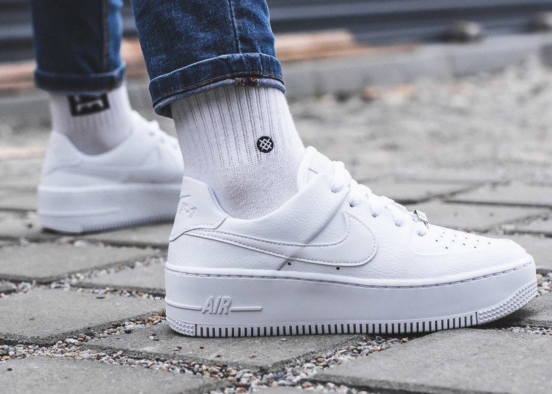 sage low air force one nike mujer