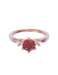 Anillo de compromiso de Oro Rosa 14k Fonelli Zirconia Redonda Roja de 5 mm y Zirconias Princess de 2 mm ZR9166R