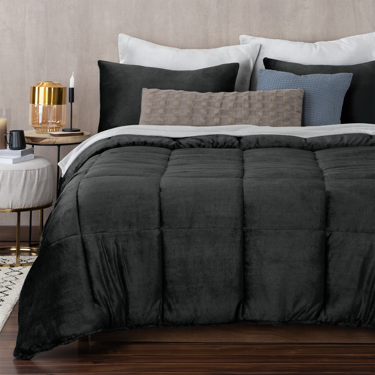 Edredón Invernal Cobertor Matrimonial + Fundas Negro ESQUIMAL.